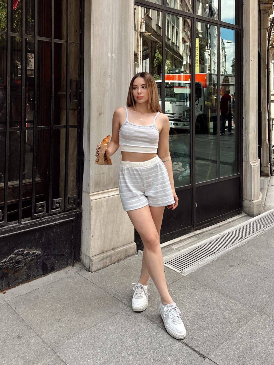 Set tuta te shkurtra + crop (2 ngjyra)